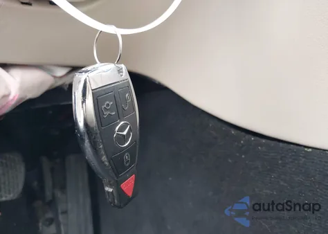 2018 Mercedes-Benz C 350E из США, поврежденный, VIN 55SWF4HB8JU271038